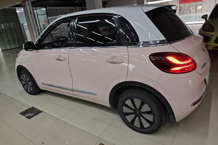 Used Wuling Bingo 2023 410 km Lingxi Deluxe Edition
