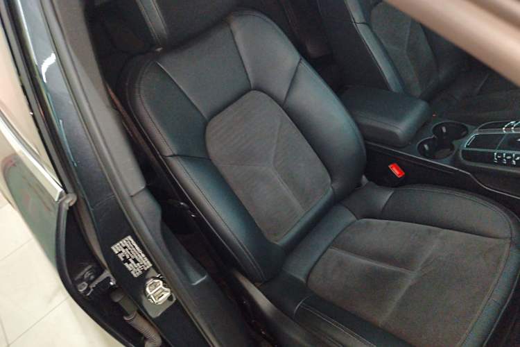 Used Porsche Macan 2021 Macan 2.0T