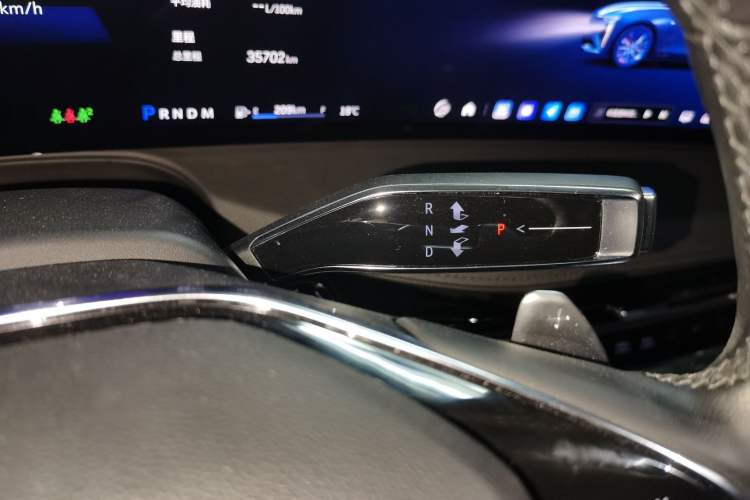 Used Cadillac CT6 2023 28T Prestige Model Gear Lever