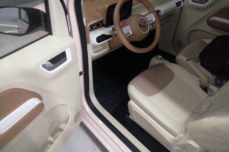 Used Wuling Hongguang MINIEV 2024 3rd Generation 215km Youth Edition