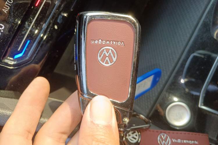 Used Volkswagen Tiguan L 2022 330TSI Automatic Two-Wheel Drive Smart Edition