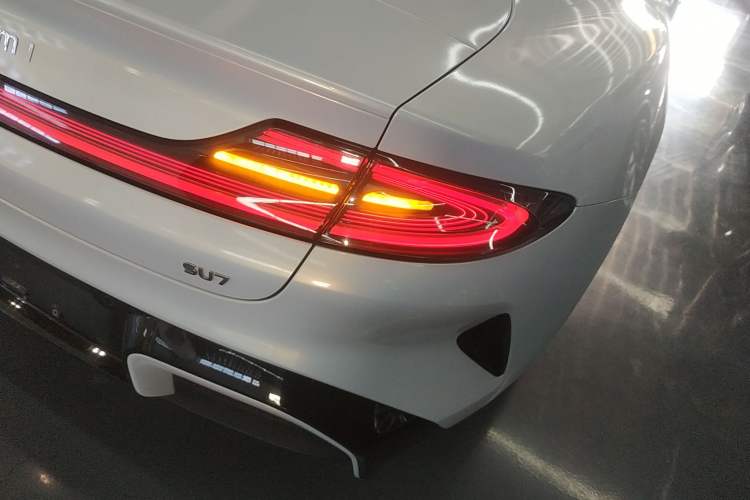Used Xiaomi Auto SU7 2024 Rear-Drive Long-Range Intelligent Driving Version