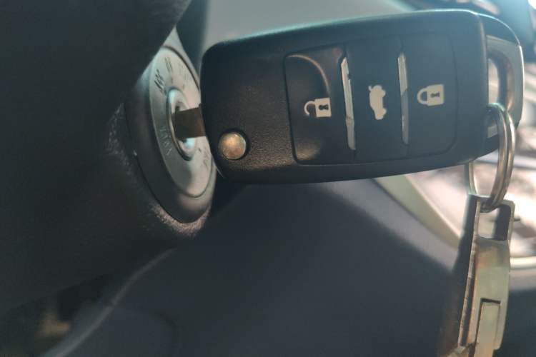 Used CHANGAN OSHAN Benni E-Star 2022 Charming Edition Colorful Model Lithium-Ion Battery Vehicle Key