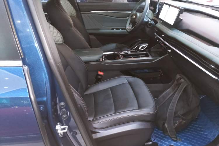 Used Geely Auto Haoyue L 2023 2.0T DCT Prestige Edition
