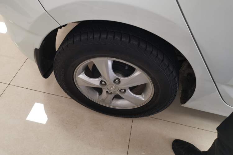 Used Hyundai Verna Ray 2016 1.4L Automatic Leading-Edge GLX