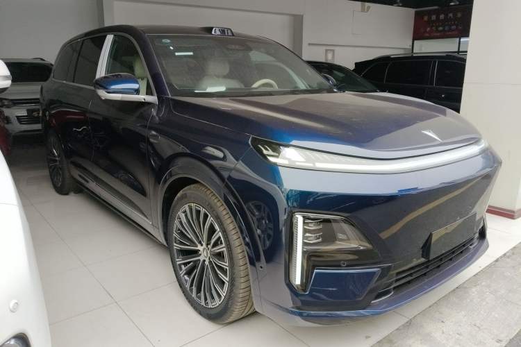 Used Deepal S09 2025 Four-Wheel Drive Ultra+ Custom Edition
