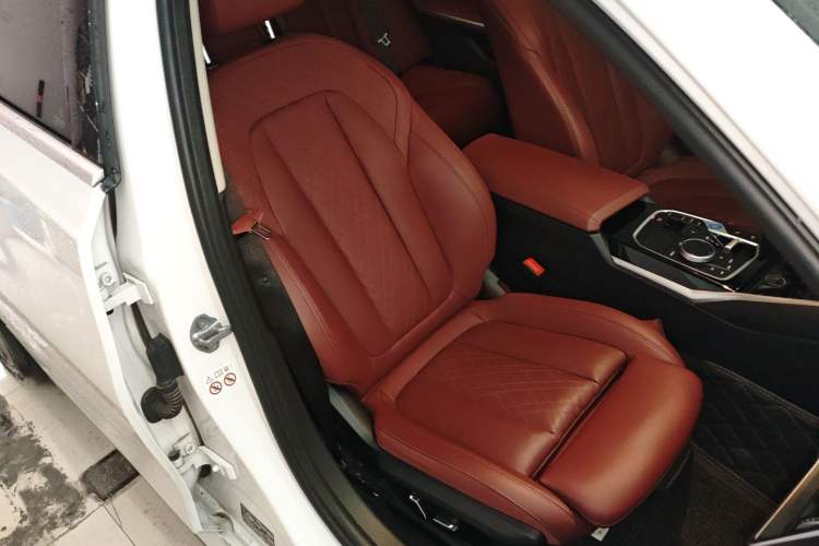 Used BMW i3 2024 eDrive 35 L