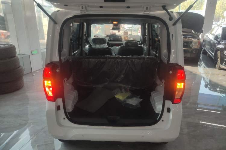 Used Wuling Zhiguang New Energy 2025 Standard Model