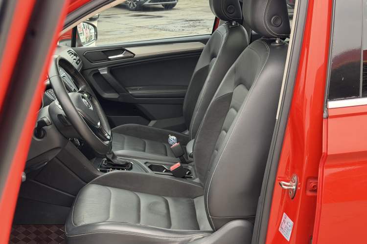 Used Volkswagen Tiguan L 2017 330TSI Automatic Two-Wheel Drive Luxury Edition