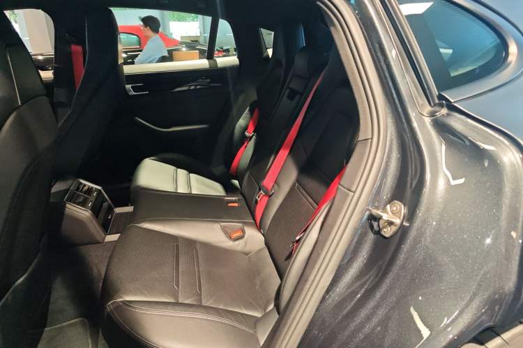 Used Porsche Panamera 2019 Panamera 2.9T Left Rear Seat