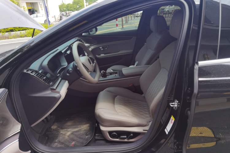 Used BYD Han 2025 EV Intelligent Driving Edition 701KM LiDAR Flagship Model Left Front Seat