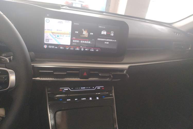 Used Kia K5 2020 270T CVVD Luxury Edition Audio And AC Panel