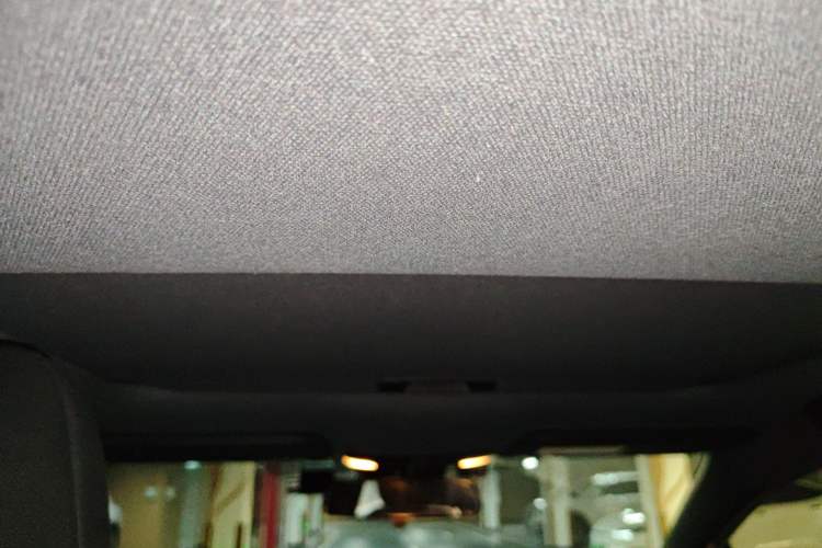 Used Toyota Levin 2019 185T CVT Luxury Edition China VI Standard Headliner