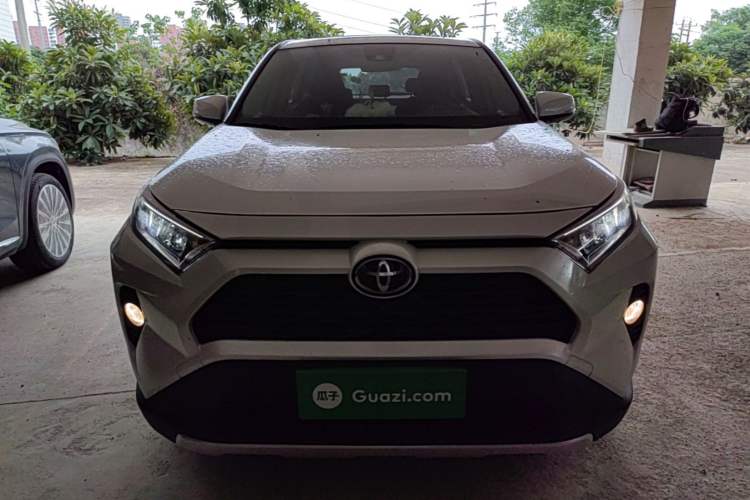 Used Toyota RAV4 2022 2.0L CVT Two-Wheel Drive Fashion Edition
