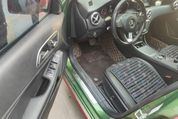 Used Mercedes-Benz A-Class 2016 A 200 Fashion Model