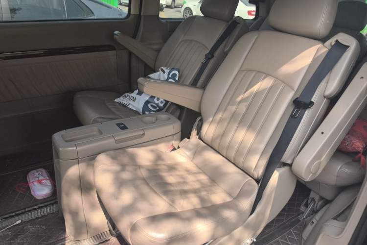 Used Mercedes-Benz Viano 2010 2.5L Prestige Edition Left Rear Seat