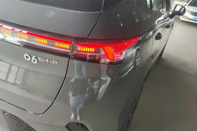 Used Lynk & Co 06 EM-P 2025 EM-P 126 Long-Range Max Right Rear Taillight