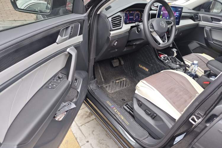 Used Volkswagen Tayron 2023 280TSI Two-Wheel-Drive Luxury Plus Advanced Version
