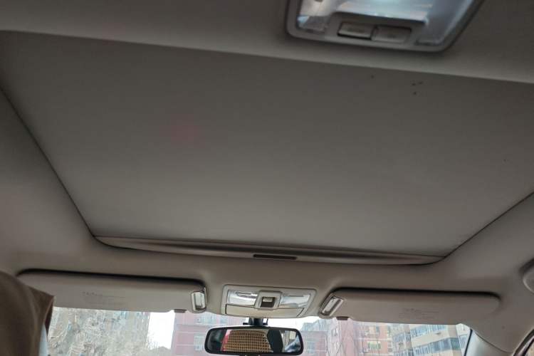 Used Kia Sorento 2012 2.4L Gasoline Luxury Edition
