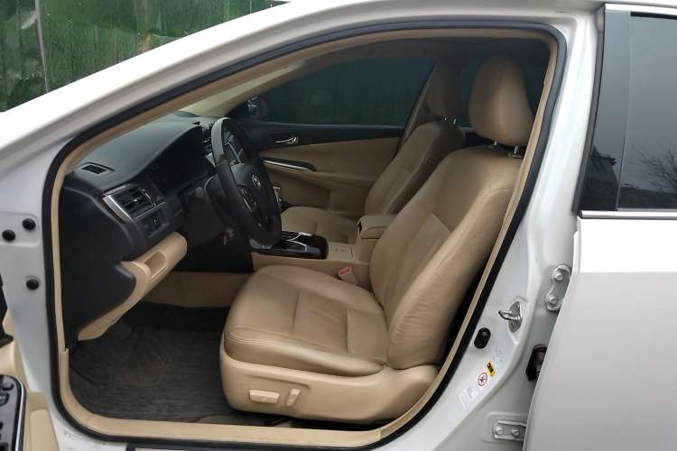 Used Toyota Camry 2016 2.0G 10th Anniversary Leading Edition