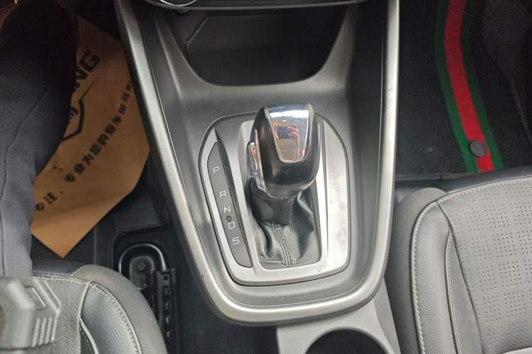 Used Ford Escort 2015 1.5L Automatic Fashion Model