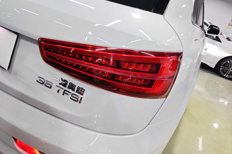 Used Audi Q3 2017 35 TFSI Fashion Model
