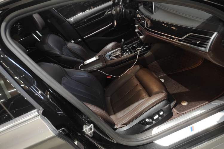 Used BMW 7 Series 2018 730Li Leading Model M Sport Package
