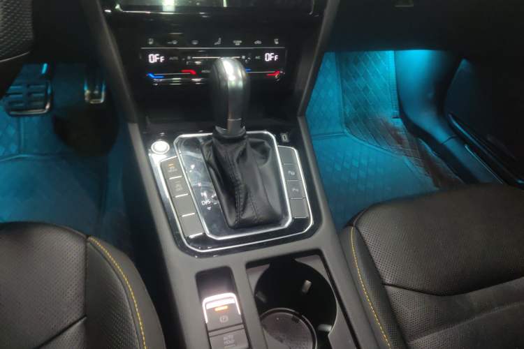 Used Volkswagen FAW-Volkswagen CC 2023 380TSI Striking Edition
