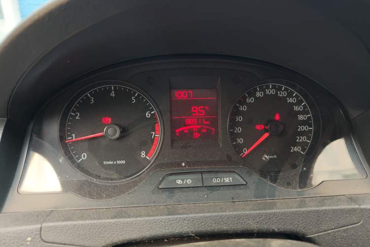 Used Volkswagen Santana 2013 1.6L Manual Fashion Edition
