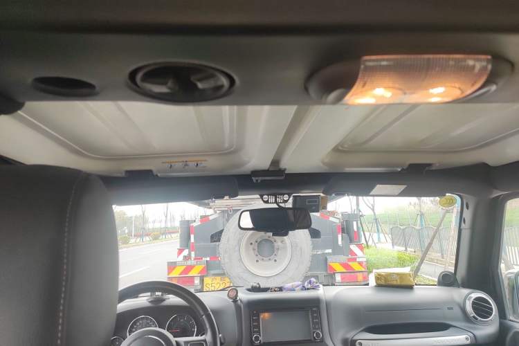 Used Jeep Wrangler 2014 2.8TD Sahara Four-Door Edition