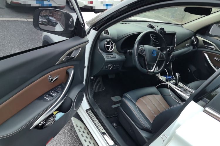 Used BYD Song New Energy 2017 Song DM 1.5TID All-Wheel Drive Luxury Model
