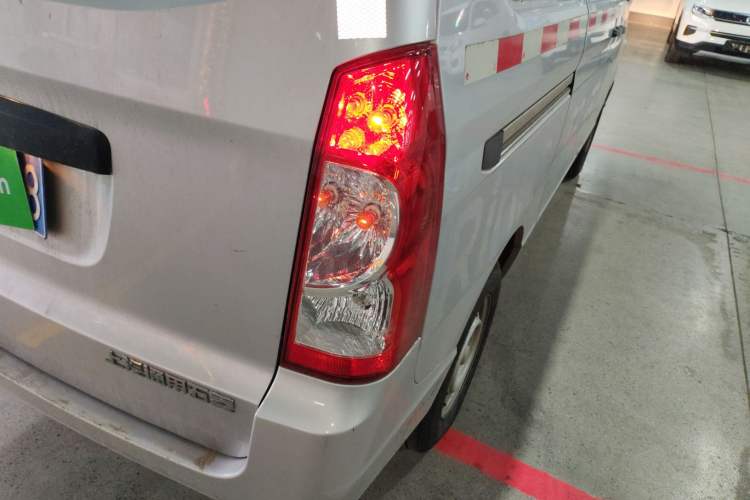 Used Wuling Rongguang S 2021 1.2L Base Model Window-Sealed 2-Seat LSI Car