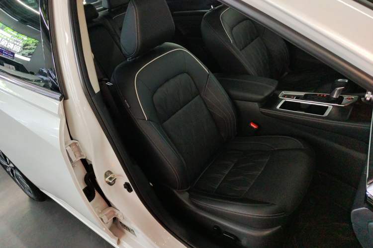 Used Nissan Teana 2022 2.0L XL-Upr Enjoyment Edition Right Front Seat