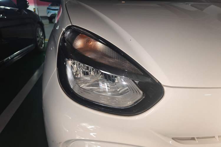 Used Roewe Clever 2022 311km QiQi BoBo Edition Right Front Headlight