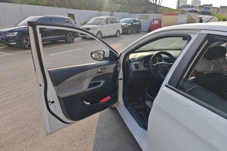 Used Chevrolet Sail 2015 Sail 3 1.5L AMT Happiness Sunroof Edition