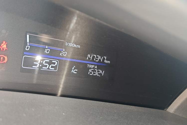 Used Honda Jade 2017 1.8L automatic Comfort version 5 seats