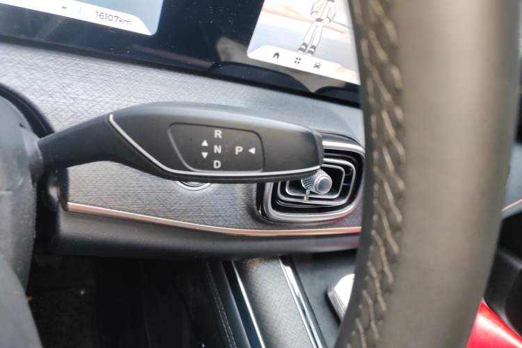 Used Chery Tiggo 9 2023 2.0T Automatic Two-Wheel Drive Luxury Edition 5 Seats Gear Lever