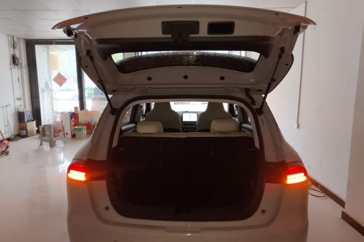 Used Wuling Bingo PLUS 2024 510 km Flagship Edition Four-Seater Version Trunk