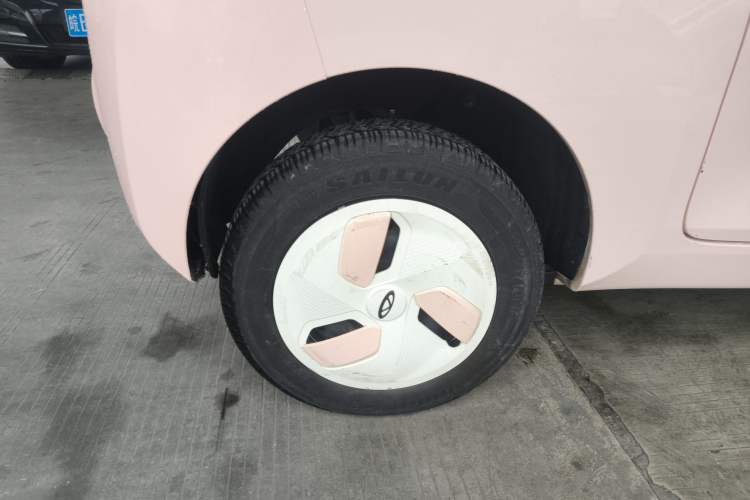 Used Chery QQ Ice Cream 2022 120km Conical Shape Lithium Iron Phosphate