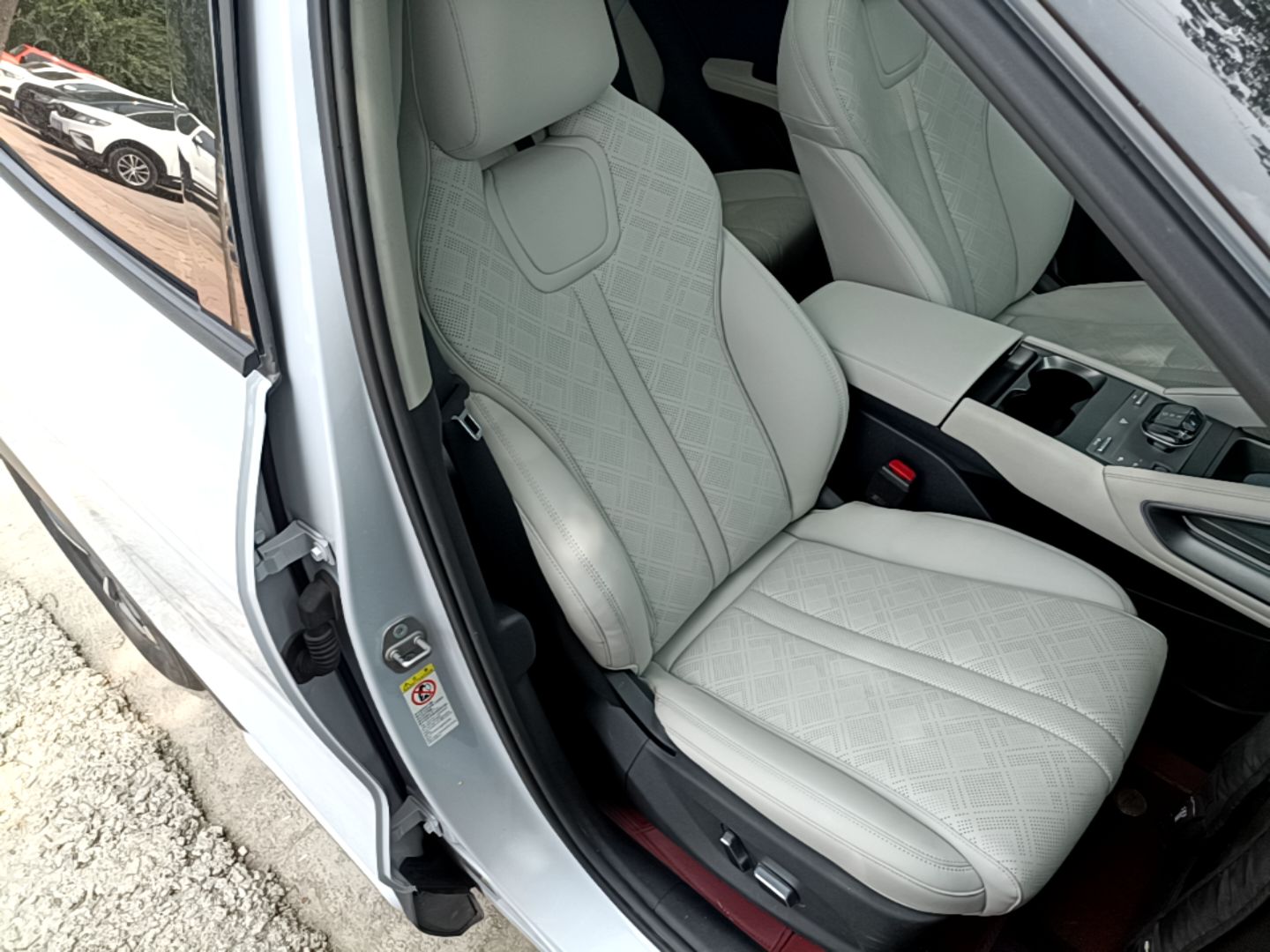 BYD Yuan UP 2024 401KM Beyond Edition — снимка 19