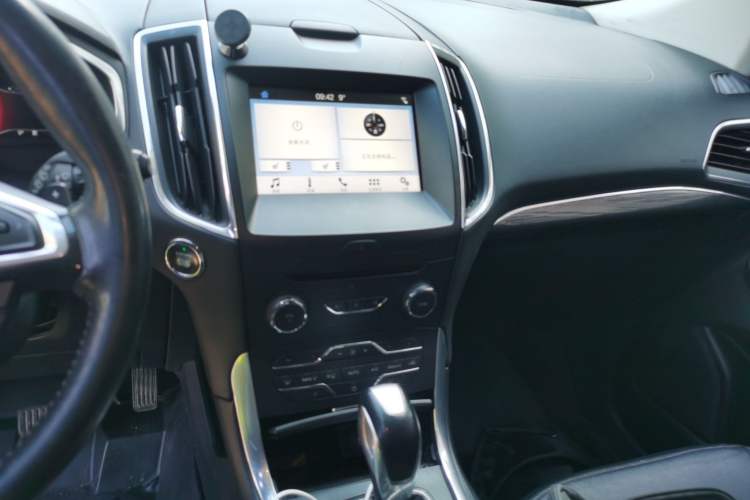 Used Ford Edge 2018 EcoBoost 245 Two-Wheel-Drive Titanium 7-Seater China V Standard
