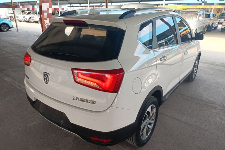 Used Baojun 560 2016 1.8L Manual Luxury Edition