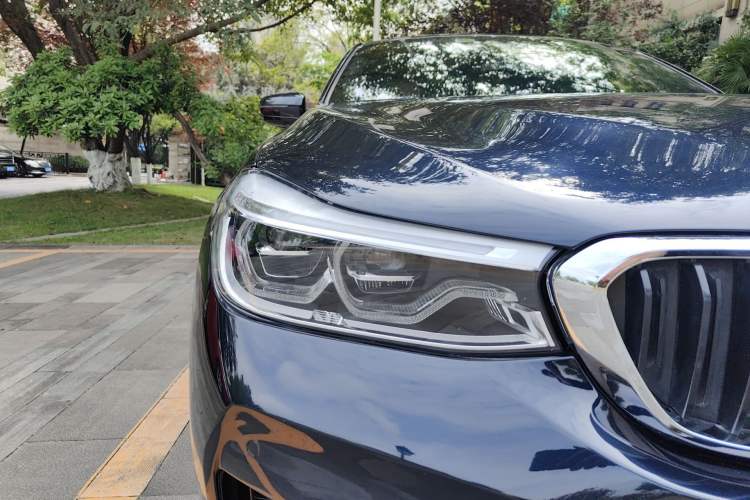 Used BMW 6 Series GT 2018 630i M Sport Package Right Front Headlight