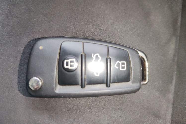 Used Audi Q3 2019 35 TFSI Advanced Dynamic Edition Vehicle Key