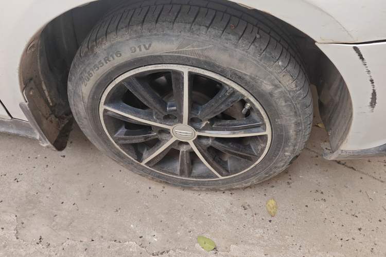 Used Geely Auto Emgrand 2017 Hatchback RS Million Edition 1.5L CVT Upward Version
