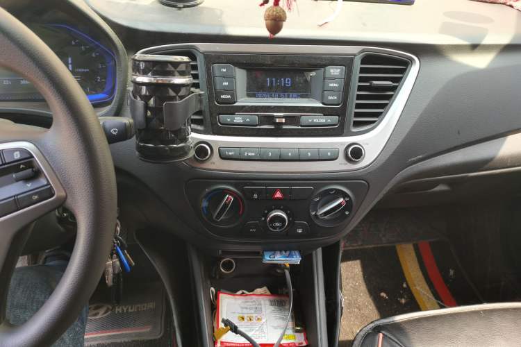 Used Hyundai Verna (new generation) 2020 1.4L Manual GLS Cool Edition Audio And AC Panel