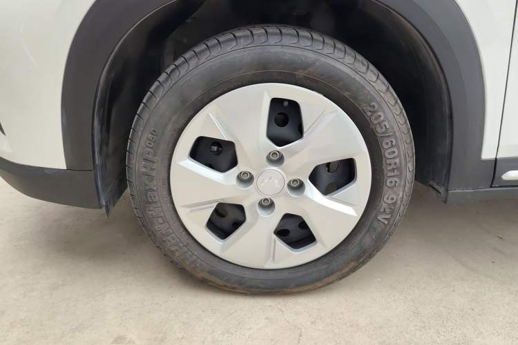 Used Wuling Alvez 2022 1.5L Manual Free-Style Model
