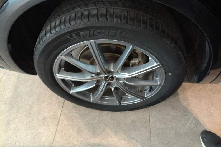 Used Audi Q5L 2022 40T Luxury Elegant Model