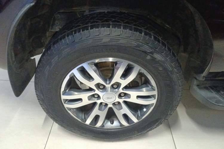 Used Ford Everest 2019 2.0T Gasoline Automatic 4x4 Luxury Edition 5 Seats