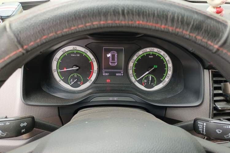 Used Skoda Kodiaq 2018 Facelifted TSI330 5-Seater Two-Wheel-Drive Comfort Edition
